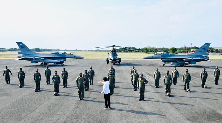 Presiden Joko Widodo berdialog dengan Penerbang. (Ist).