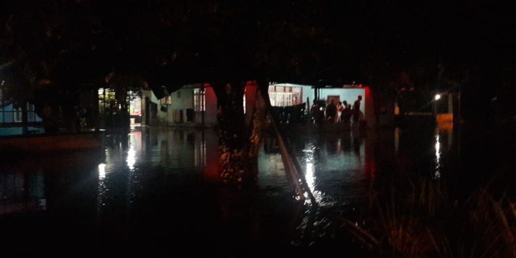 Banjir yang menggenangi rumah warga di Kecamatan Jailolo, Kab Halmahera Barat, Selasa (21/9/2021). (BPBD Kabupaten Halmahera Barat)