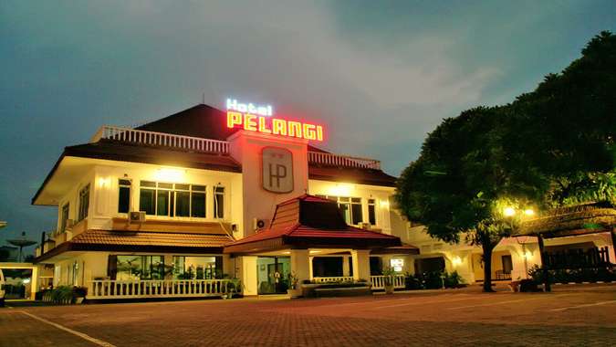 hotel bersejarah di Indonesia 