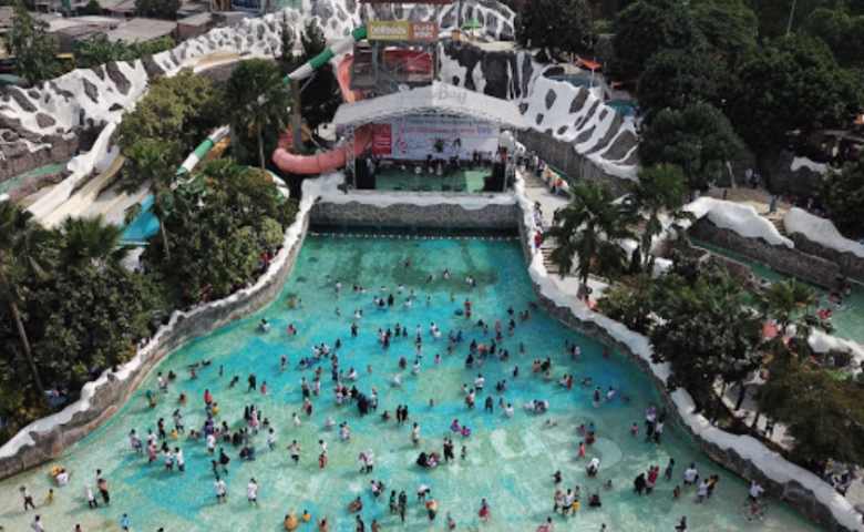 kolam renang di jakarta