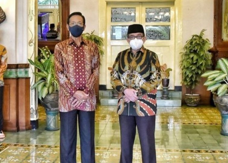 Sri Sultan Hamengku Buwono X dan Ketua Dewan Syuro PKS. (Ist).