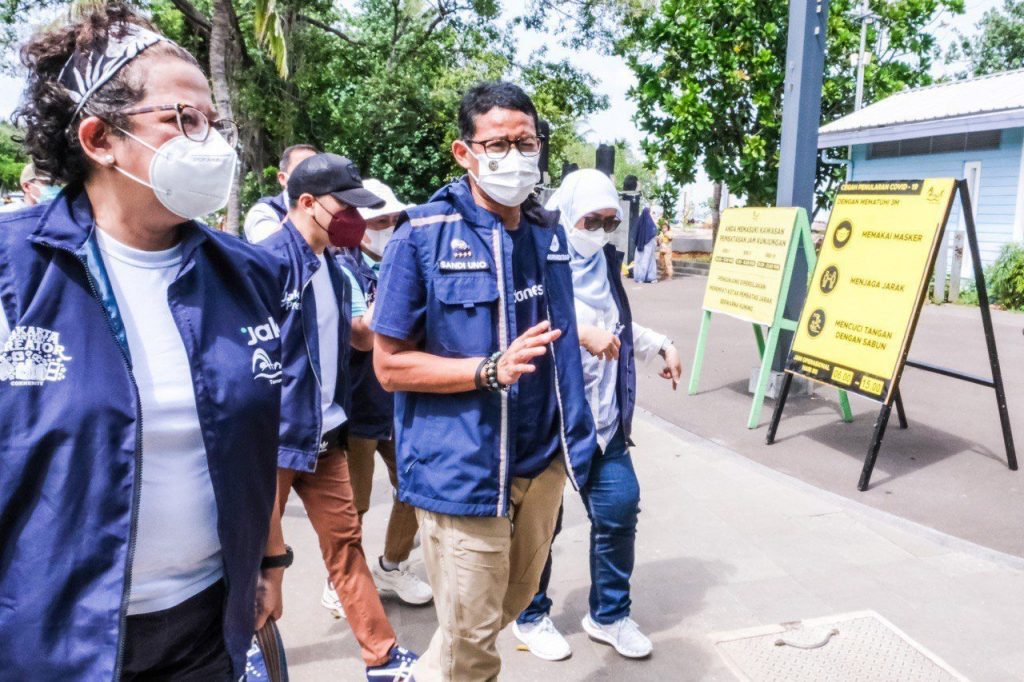 Menparekraf RI memberikan apresiasi atas kepatuhan masyarakat dalam menerapkan protokol kesehatan serta bagaimana pihak pengelola Ancol melakukan pengawasan