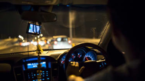 berlibur menggunakan mobil pribadi