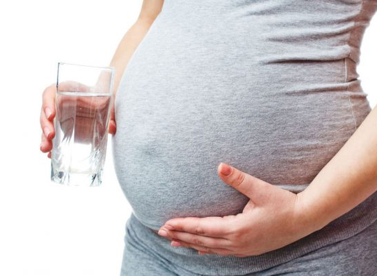 tanda ibu hamil kurang minum