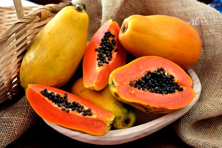 buah yang baik untuk mata