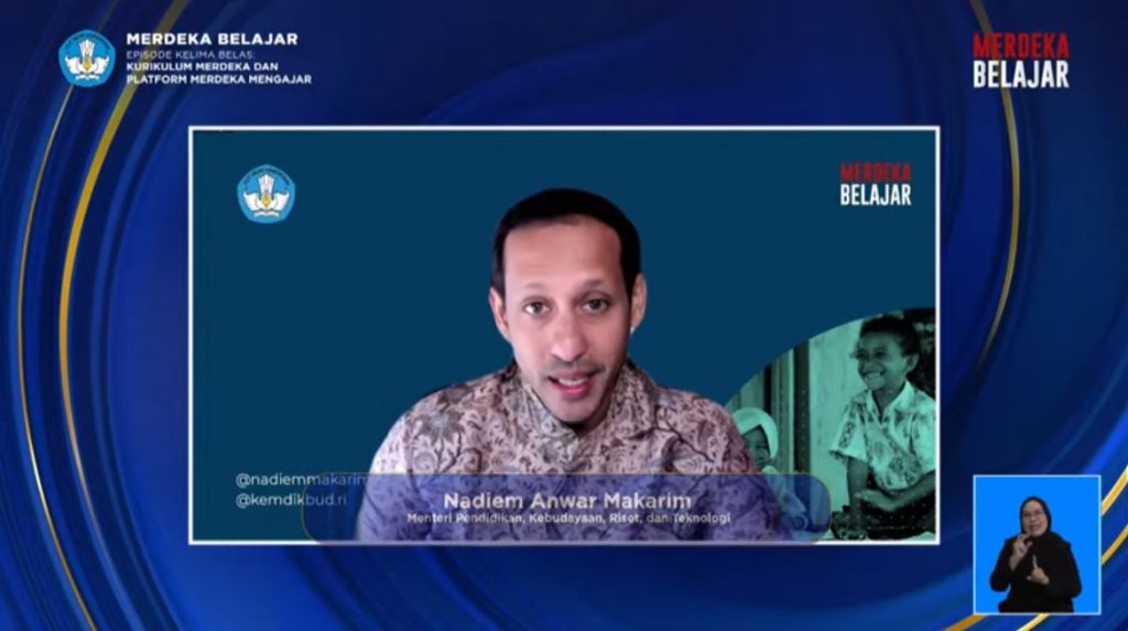 Mendikbudristek Nadiem Anwar Makarim dalam peluncuran Merdeka Belajar episode 15 di Jakarta, Jumat (11/2/2022).