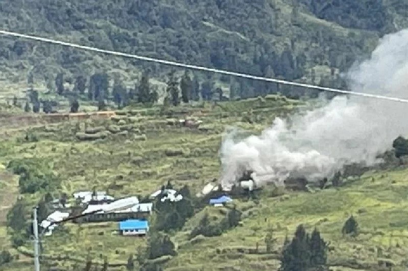 KKB, Minggu (20/2/2022) kembali melakukan pembakaran rumah warga di Kabupaten Puncak, Papua.