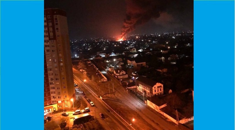 Dua ledakan besar terdengar di Kyiv tengah dan ledakan keras ketiga di kejauhan pada Jumat pagi.