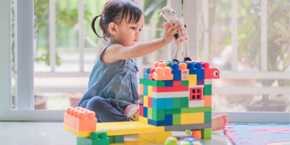 cara mengembangkan kreativitas anak
