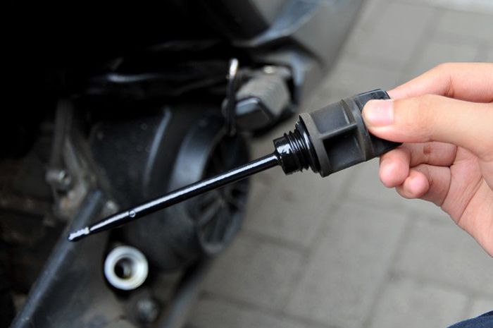 tips berkendara jarak jauh naik motor