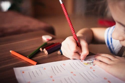 cara mengajari anak menulis