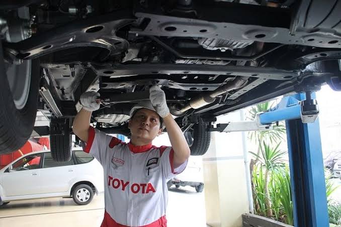 Program Jelang Lebaran Toyota melibatkan seluruh jaringan bengkel di Indonesia yang didukung teknisi terlatih dan andal.