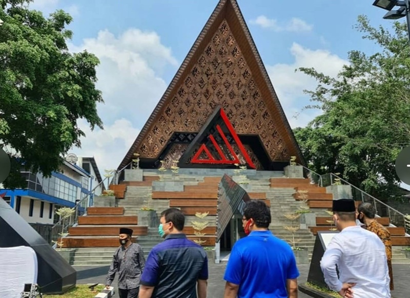 Masjid At Taufiq yang berada di sekolah PDIP Lenteng Agung, Jakarta Selatan. (Ist).