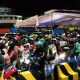 pemudik motor di pelabuhan merak