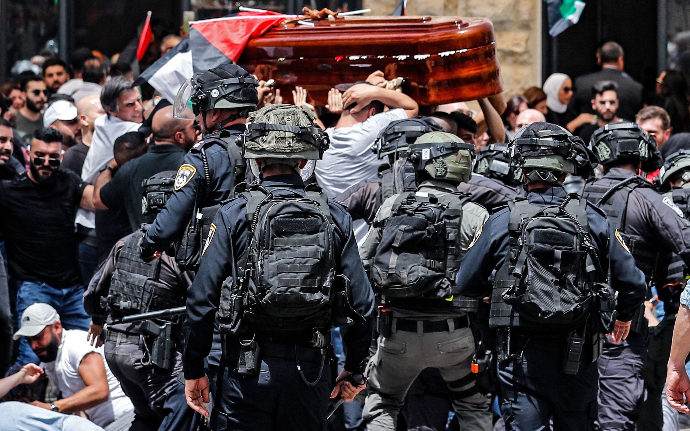 Adegan kekerasan di pemakaman reporter Al Jazeera Shireen Abu Aqla