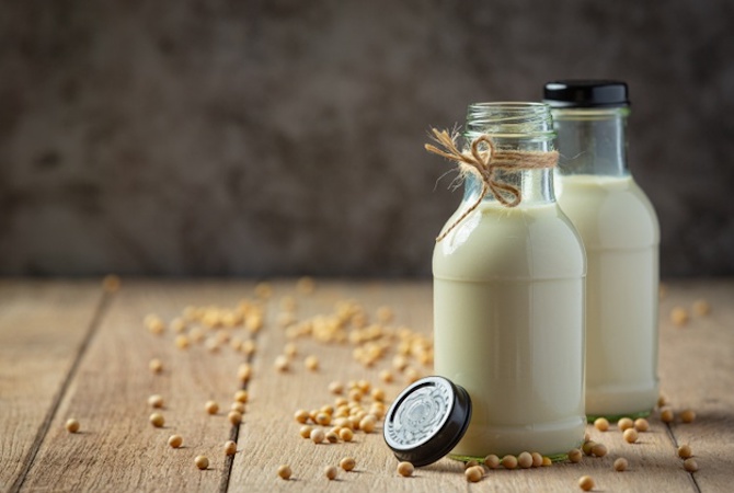 Tips menyimpan susu cair di kulkas