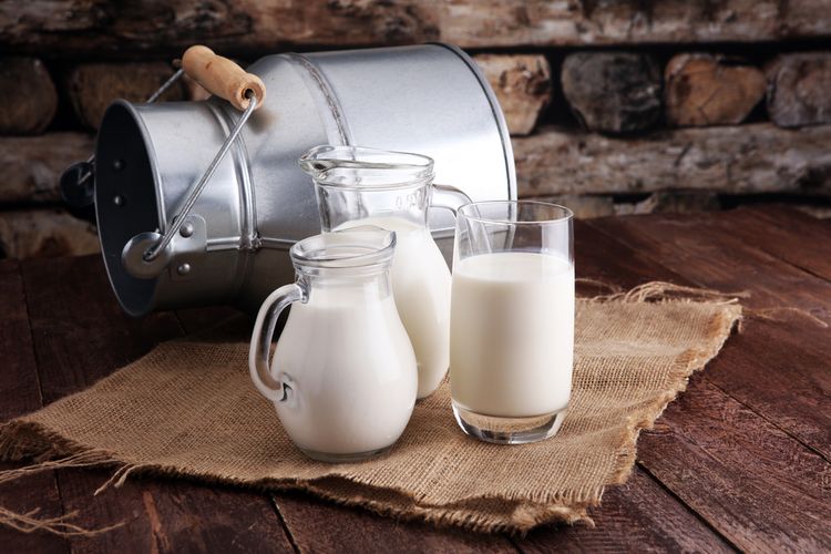 Tips menyimpan susu cair di kulkas