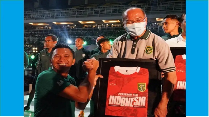 Kerja sama sponsorship antara Universitas Muhammadiyah (UM) Surabaya dan Persebaya secara resmi diumumkan dalam laga uji coba Persebaya melawan PSIM Yogyakarta di Stadion Gelora Bung Tomo