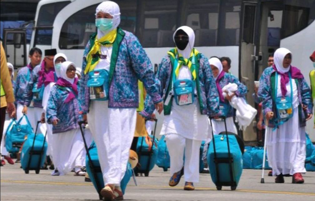 Sebelumnya hanya 10 persen dari setiap kloter jamaah haji Indonesia yang pulang dari Arab Saudi menjalani skrining kesehatan.