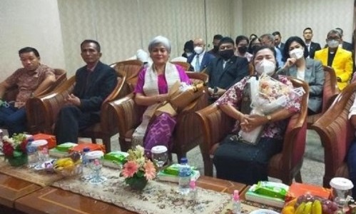 Ayah Brigadir J Gantikan Anaknya Wisuda