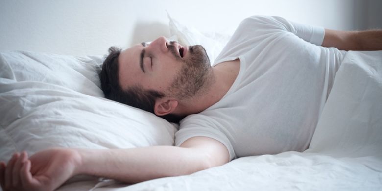 penyebab leher sakit saat bangun tidur