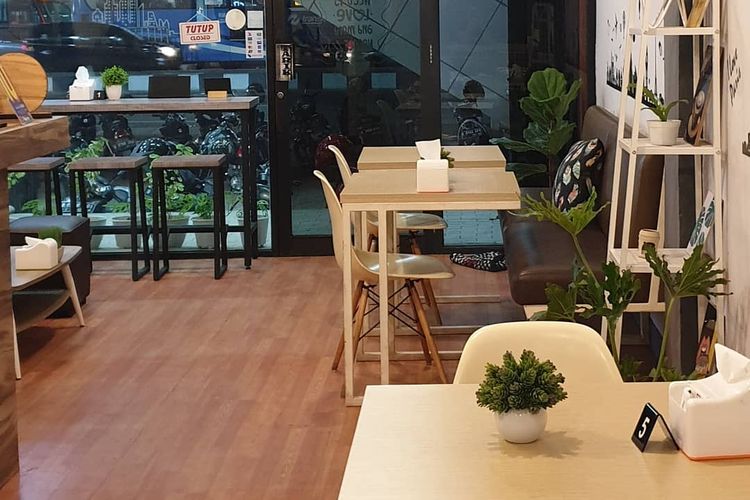 Tempat nongkrong dekat Stasiun MRT Lebak Bulus