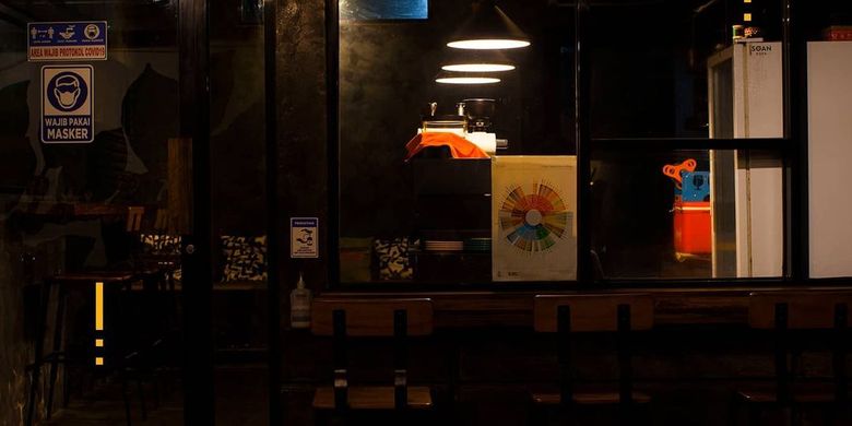 Tempat nongkrong dekat Stasiun MRT Lebak Bulus