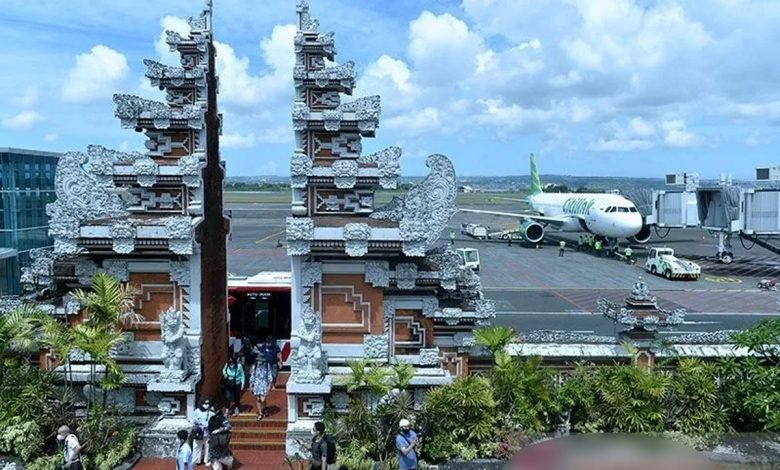Bandara Internasional I Gusti Ngurah Rai, Badung, Bali yang dioperasikan bersama TNI AU akan sibuk mulai Minggu untuk menerima kedatangan para delegasi dan tamu negara pesera KTT G20 2022 di Bali. (Ant/Fikri Yusuf)