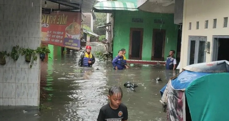 Banjir di Kelurahan Jagalan Solo, Kamis (16/2/2023). 