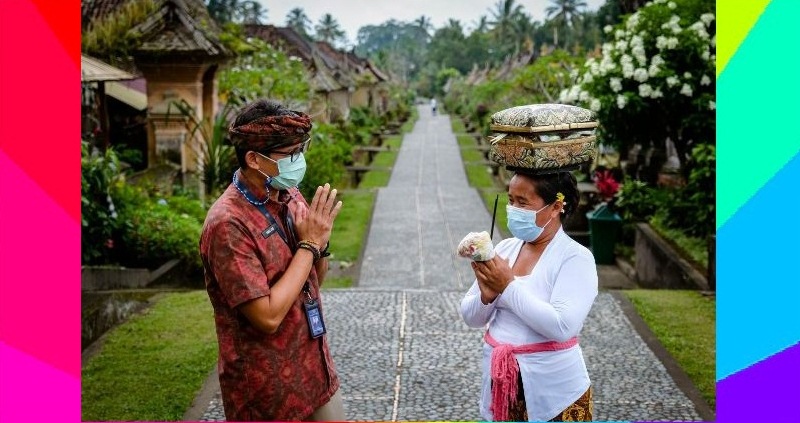 Menparekraf/Kabaparekraf Sandiaga Salahuddin Uno, menanggapi perilaku menyimpang para wisatawan mancanegara di Bali dan di Kawah Ijen, Jawa Timur