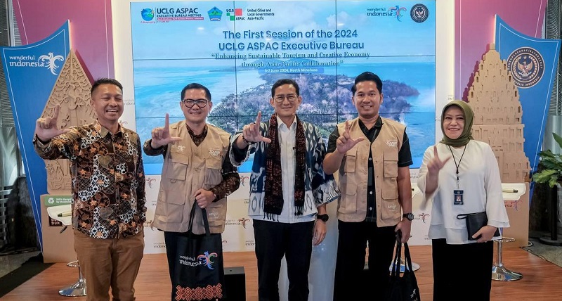 Menparekraf Sandiaga Salahuddin Uno dalam "The Weekly Brief with Sandi Uno", Jakarta, Senin (27/5/2024), sesi pertama UCLG ASPAC dan Likupang Tourism Festival jadi magnet wisatawan ke Sulawesi Utara