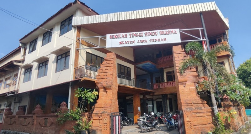 Peralihan status STHD Klaten Jadi Sekolah Tinggi Agama Hindu Negeri Jawa Dwipa ditetapkan melalui Peraturan Menteri Agama Republik Indonesia (Permenag RI) Nomor 6 Tahun 2024 pada 13 Mei 2024 dan mendapat persetujuan dari Menteri Pendayagunaan Aparatur Negara dan Reformasi Birokrasi