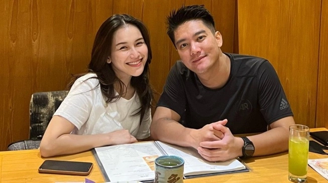 Boy Williams Akui Prihatin dengan Putusnya Hubungan Pertunangan Ayu Ting Ting dengan Lettu Muhammad Fardhana