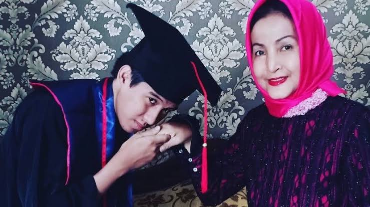 Artis Lawas Machica Mochtar Minta Doa, Anaknya Usai Ikut Demo di DPR Hingga Kini Belum Kembali ke Rumah