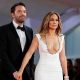 Dua Tahun Menikah, Ben Affleck dan Jennifer Lopez Digosipkan Cerai Karena Ini