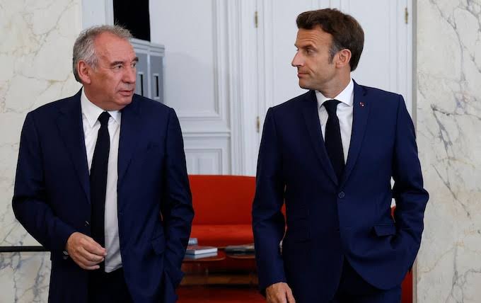 Kekacauan Politik Prancis, Presiden Emmanuel Macron Tunjuk Francois Bayrou jadi PM Baru, Himalaya Tetap Menghadang