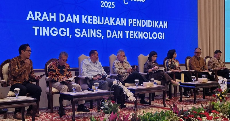 Paradigma Baru Pendidikan Tinggi Indonesia, Mendiktisaintek Satryo Tegaskan Geber Optimalisasi Dukungan Sains dan Teknologi