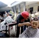 Komunitas Tukang Cukur Malang, Beri Jasa Potong Rambut Gratis untuk Anak Yatim dan Duafa