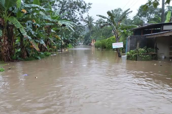 Banjir Kepung Malang, Akses Menuju Surabaya Tertutup