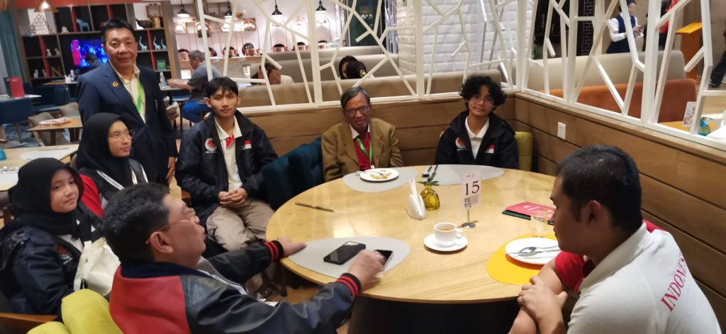 Asian Chess Championships 2025 Mongolia: Ketua Umum PB Percasi GM Utut Adianto Beri Motivasi kepada Pecatur Indonesia Sebelum Bertolak Pulang ke Tanah Air