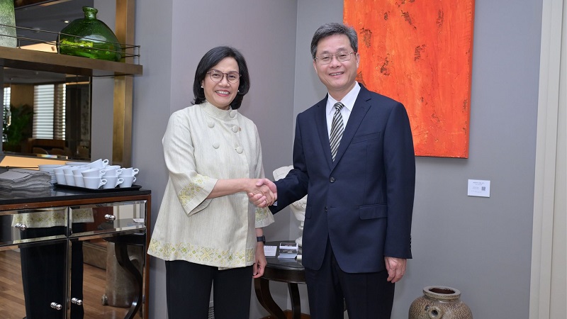 Menkeu Sri Mulyani Bertemu Lan Fo’an di Milan, Bahas Kerja Sama Indonesia dan Tiongkok Respons Tarif Amerika