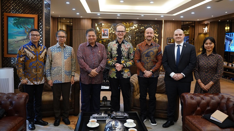 Tindaklanjuti Kesepakatan Presiden Prabowo dan PM Starmer, Menko Airlangga dan Dubes Inggris Bahas Dukungan Aksesi Indonesia ke OECD