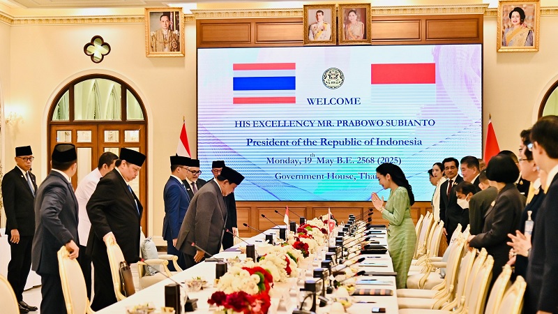 Dampingi Presiden Prabowo Kunjungan di Thailand, Menko Airlangga Adakan Berbagai Pertemuan Tingkatkan Hubungan Ekonomi Bilateral