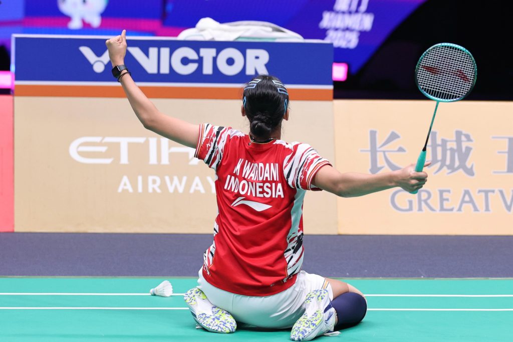 Hasil Piala Sudirman 2025: Tampil Percaya Diri Putri Kusuma Perdaya Chochuwong Samakan Kedudukan 1-1 atas Thailand