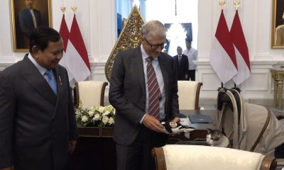 Wow! Bobby Kertanegara Dapat Hadiah Boneka Ikan Paus dari Bill Gates, Tamu Penting Istana Merdeka