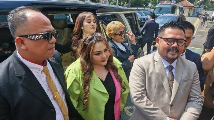 Jalani Operasi Bariatik, Lisa Mariana Hanya Boleh Minum Cairan Susu dan Kaldu Selama Sebulan