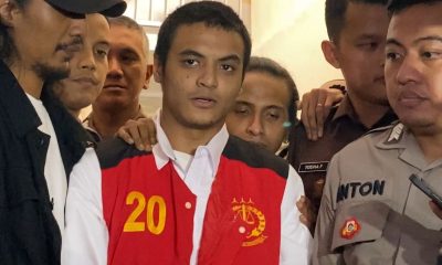 Sidang Perdana, Vadel Badjideh Minta Maaf pada Publik