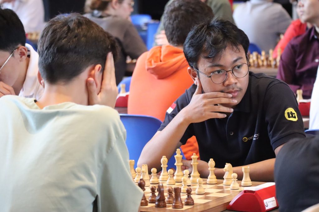 Biel Chess Festival 2025: IM Aditya Bagus Arfan Menang Mudah di Babak Pertama