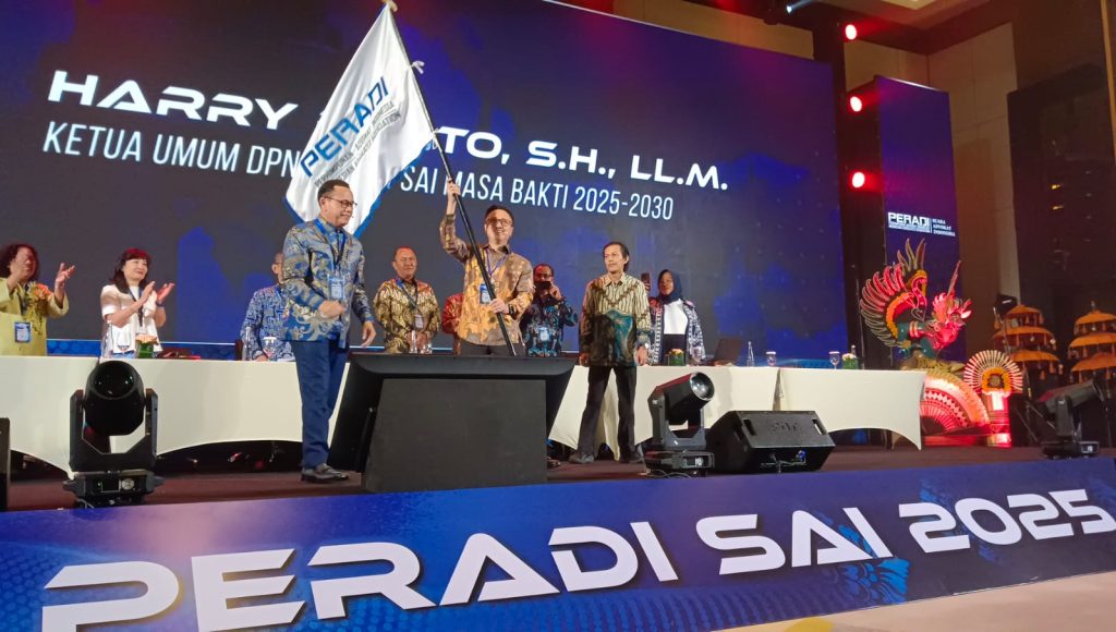 Terpilih Aklamasi Nahkodai Peradi SAI 2025-2030, Harry Ponto Serukan Digitalisasi, Modernisasi Organisasi dan Tingkatkan Kesejahteraan Advokat