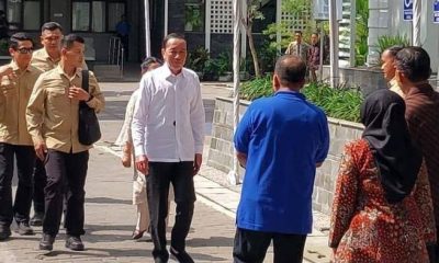 Jokowi 'Bela-Belain' Datang Reunian UGM, Redam Isu Ijazah Palsu